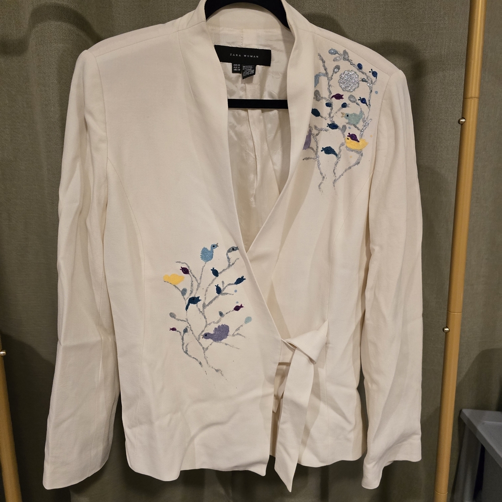 Zara Cream Blazer with Floral Embroidery